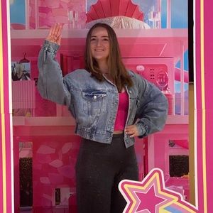 Meet your Posher, Samantha